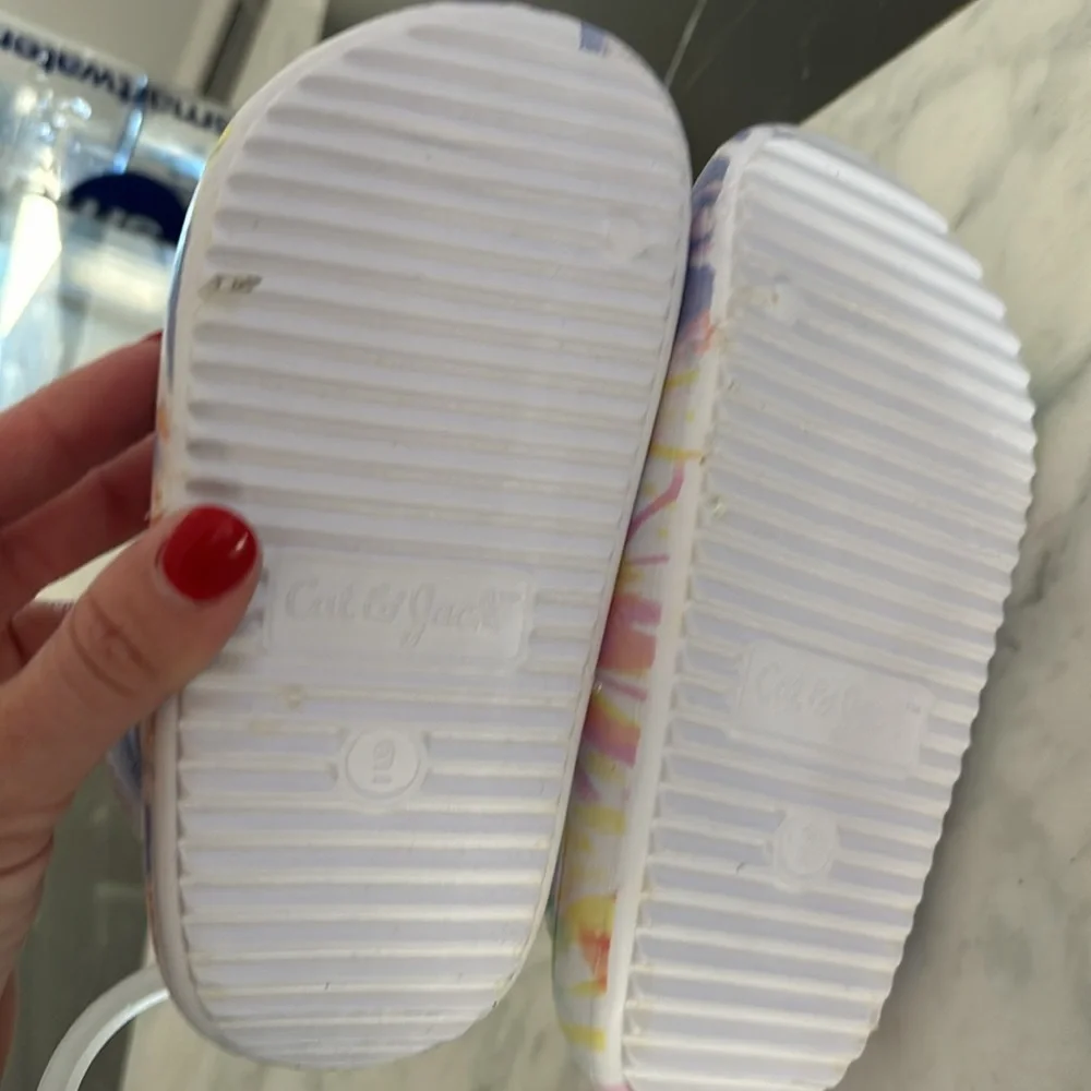 Brand new cat and jack tie dye sandals size 9